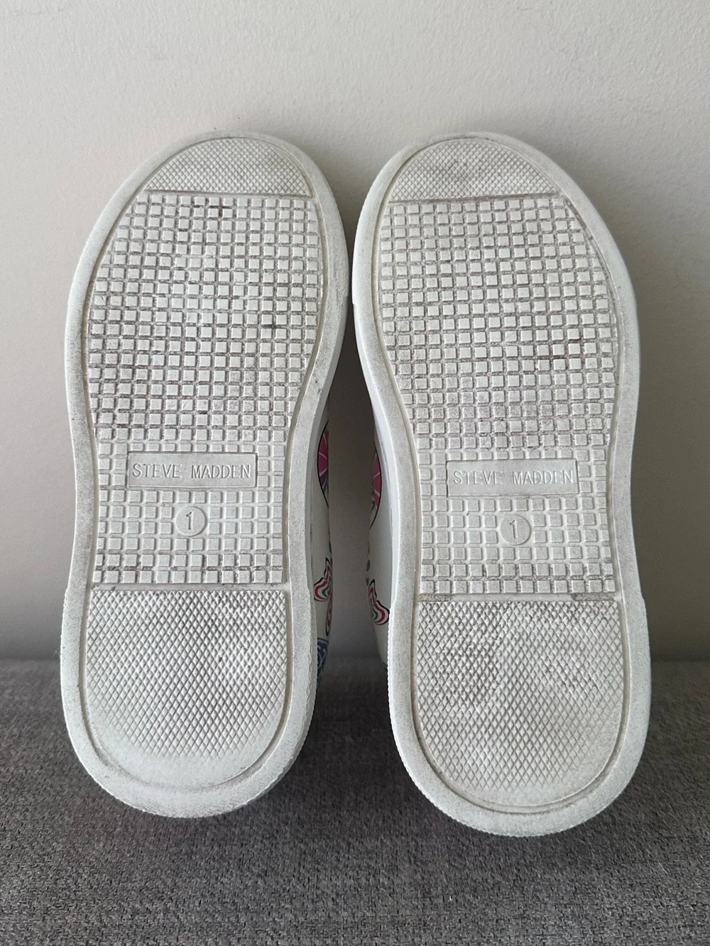 Steve Madden Be Happy Sneakers